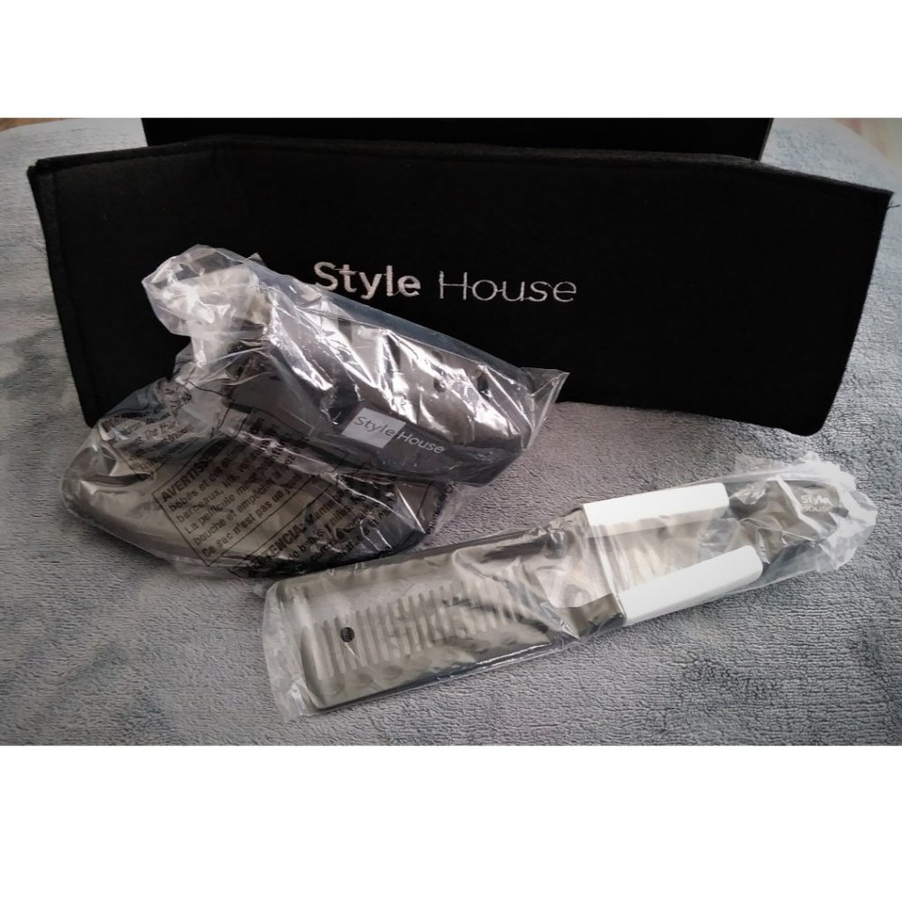 Salon Quality Flat Iron Accessory Set,  Style House.